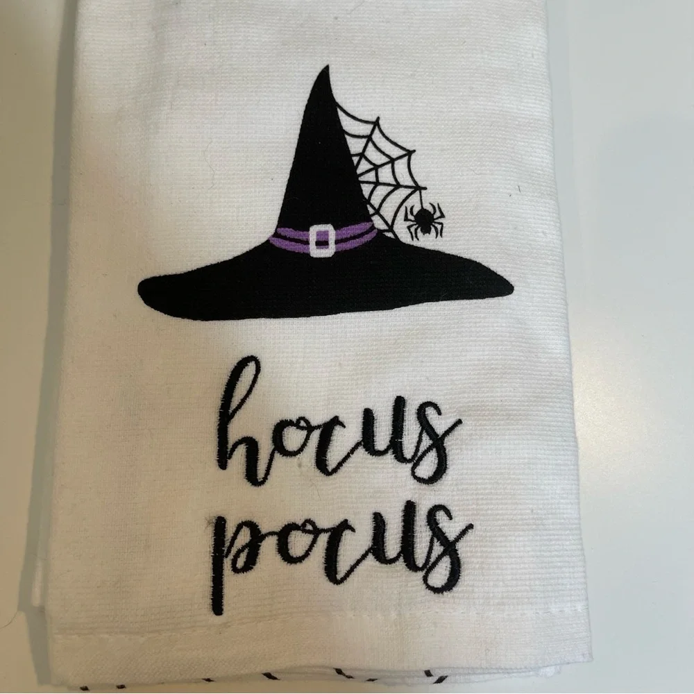 Halloween dish towels nwt